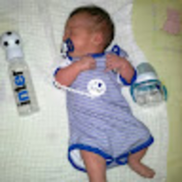 Meet your Posher, Mirza - Picture 1 of 1